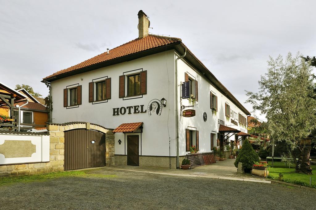 Hotel Kovarna Decin Exterior photo